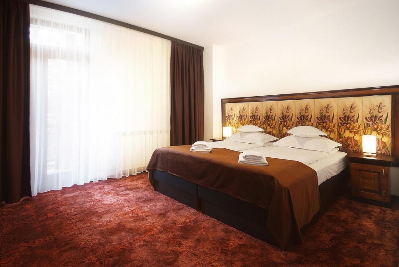 Hotel Moldavia Slănic-Moldova Esterno foto