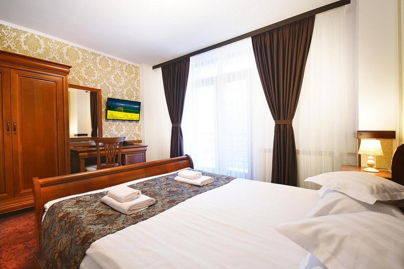 Hotel Moldavia Slănic-Moldova Esterno foto